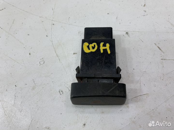 Hyundai sonata ef кнопка аварийки