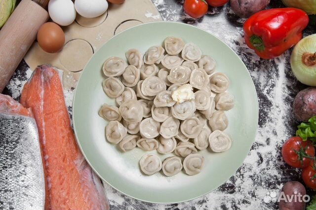 Пельмени с красной рыбой