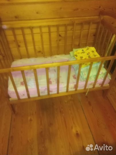 Детская кроватка
