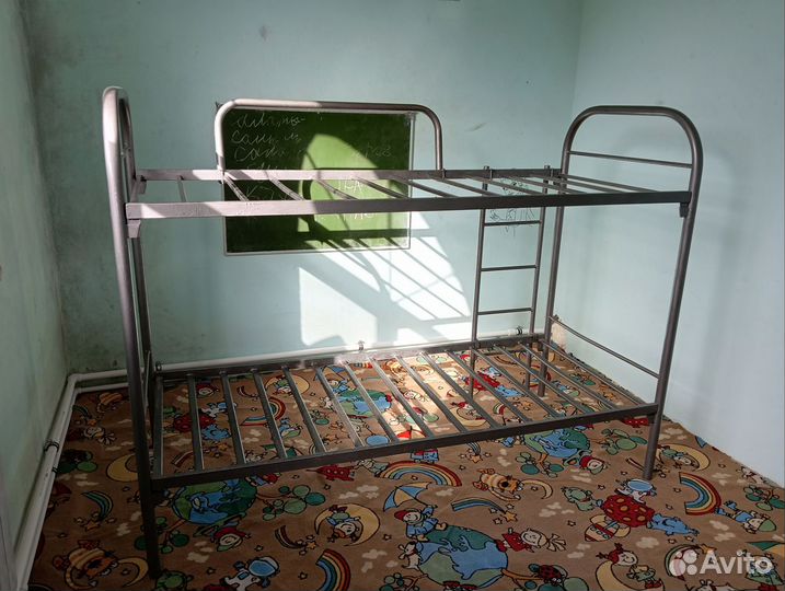 2х ярусная кровать металлическая