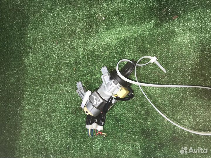 Замок зажигания Mitsubishi Colt Z36A 4A91 2004