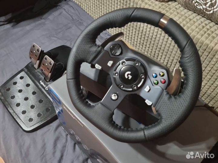 Игровой руль Logitech G920