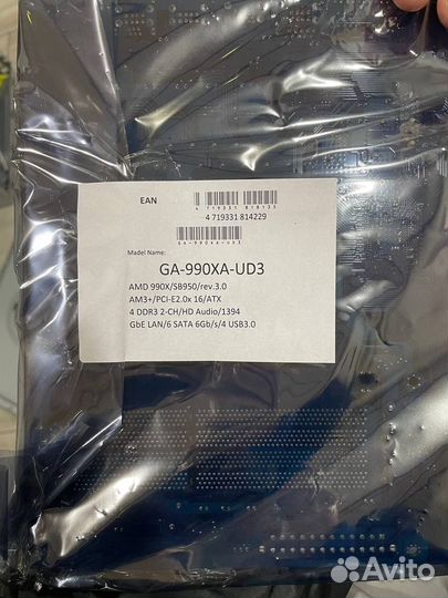Материнскаие платы gigabyte GA-990XA-UD3 новые