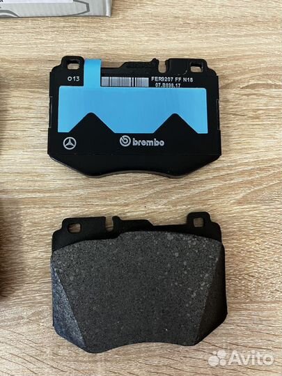 Колодки тормозные передние MB A0004208000