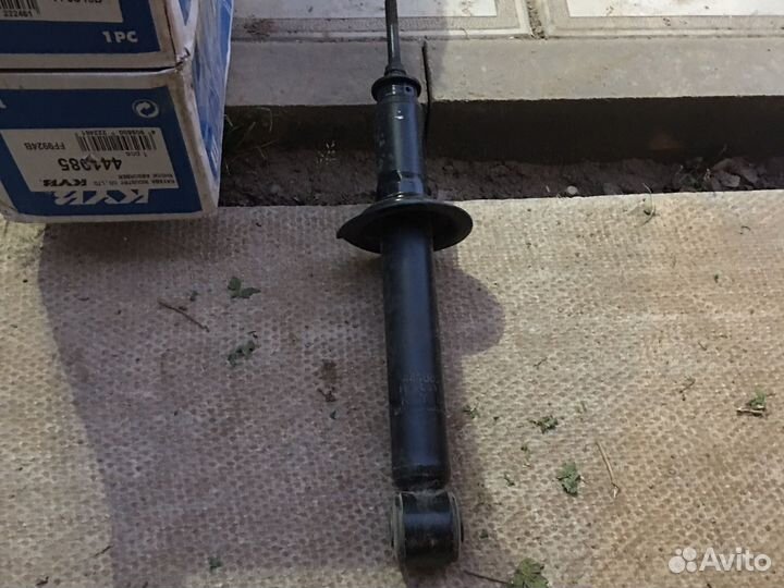 Задние амортизаторы lancer 8, colt