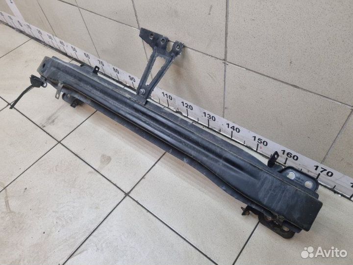 Усилитель переднего бампера Skoda Superb