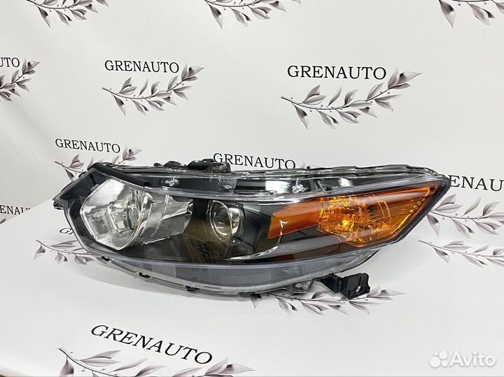 Фара левая Honda Accord 8 ксенон 2008-2011