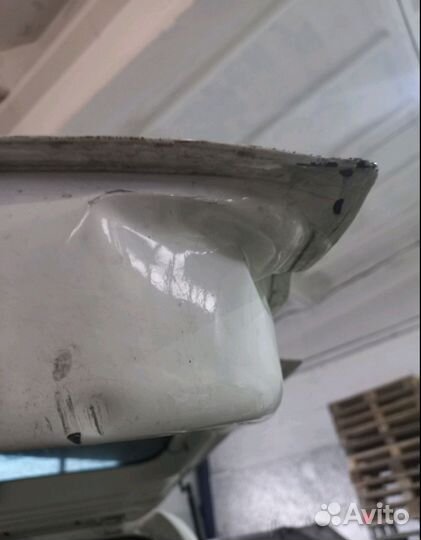 Дверь багажника Mazda bongo