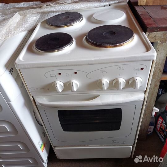 Продам электрическую плиту Лысьва