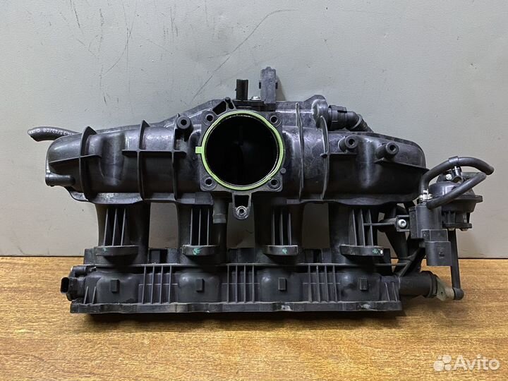Коллектор впускной Volkswagen Passat B6 1,8 BZB