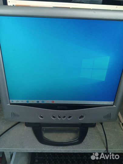 Монитор BenQ fp581s