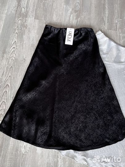 Атласная юбка Италия Prato