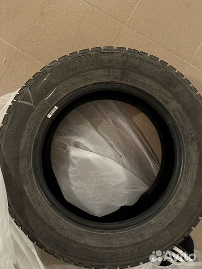 Michelin X-Ice 205/65 R16