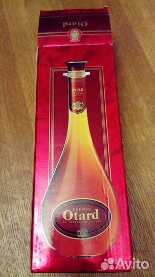 Пустая бутылка Отард с коробкой 2002г
