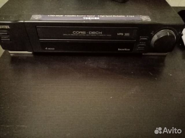 Видеомагнитофон Toshiba