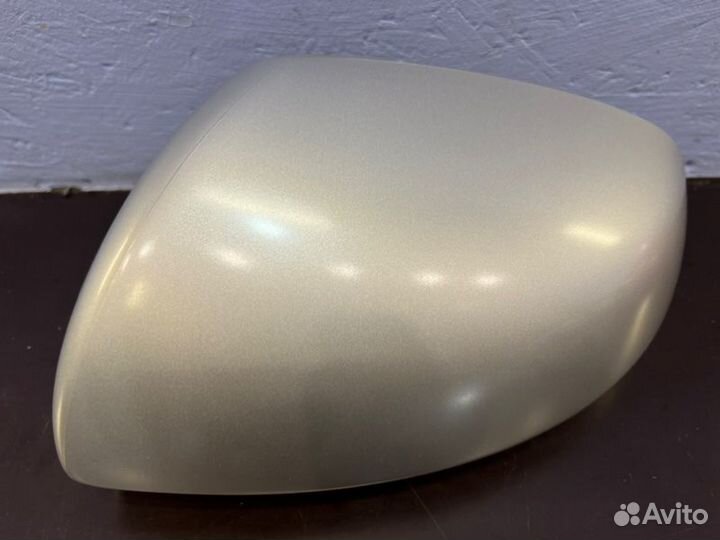 Накладка зеркала левая Renault Duster 2