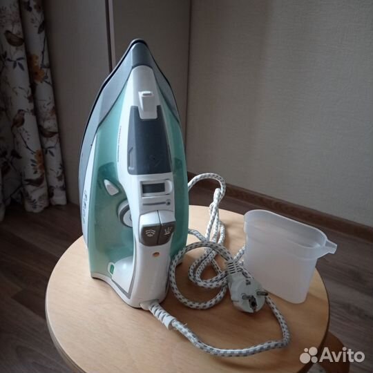 Утюг Redmond StreamGlade PRO 2200Вт