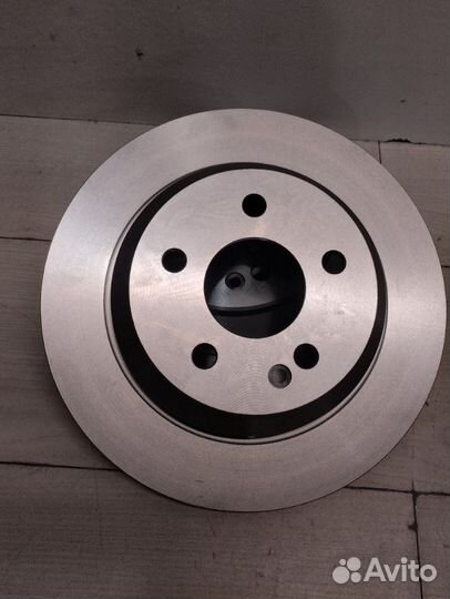 Тормозной диск задний Mercedes Vito W639 646