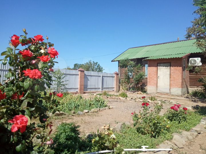 Дом 36 м² на участке 8 сот.