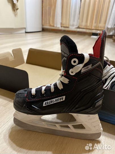 Хоккейные коньки Bauer