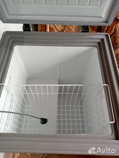 Морозильный ларь с глухой крышкой бу