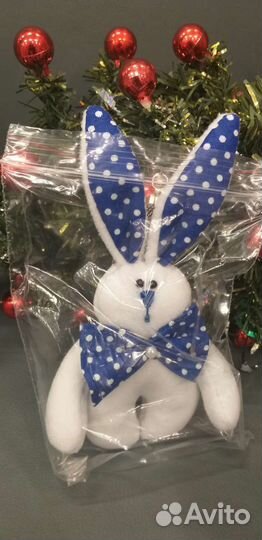 Кролики и коты-символы года.Ручная работа