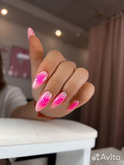 Маникюр педикюр