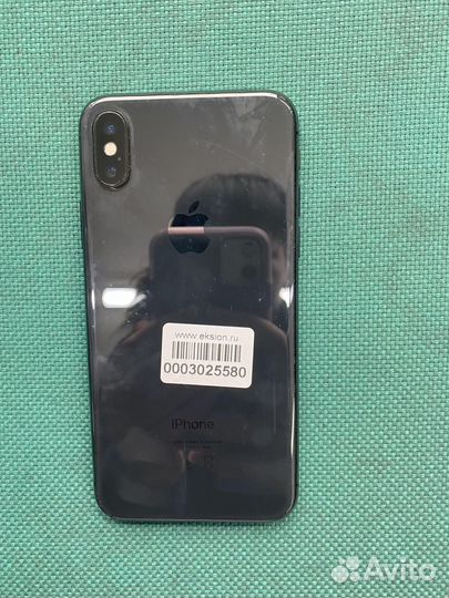 Телефон Apple iPhone X 64Gb