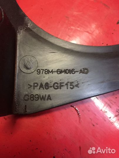 Кожух крышка ремня грм Ford Focus 1 Zetec 1.8