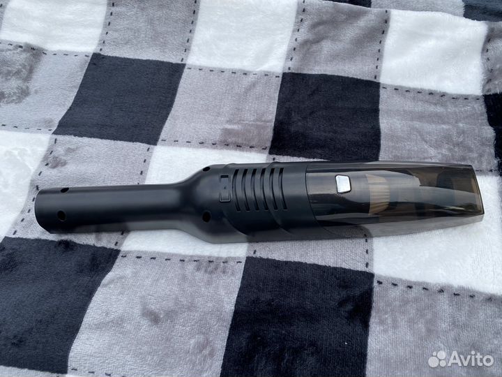 Автомобильный пылесос