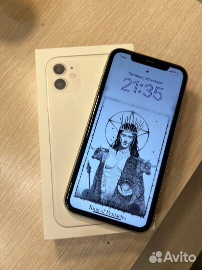 iPhone 11, 64 ГБ