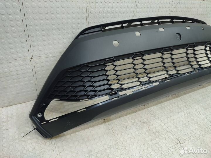 Решетка бампера передняя Toyota C-Hr 2016