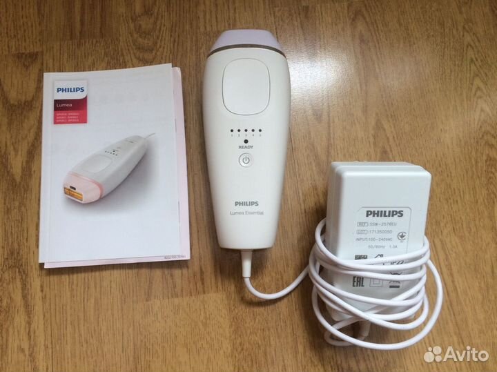Компактный фотоэпилятор philips BRI863/00 Lumea