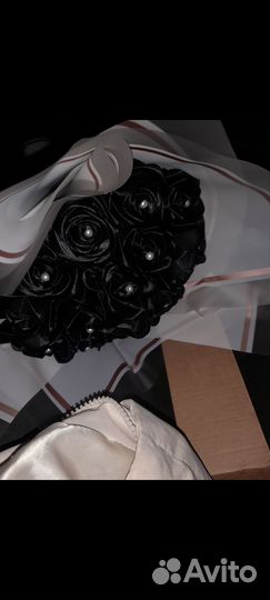 Букет цветов из атласных лент