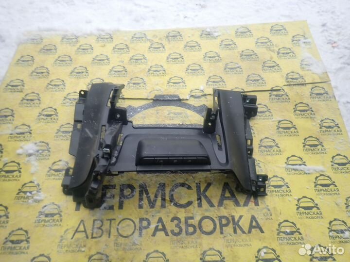 Накладка декоративная для Kia Sportage 2016)