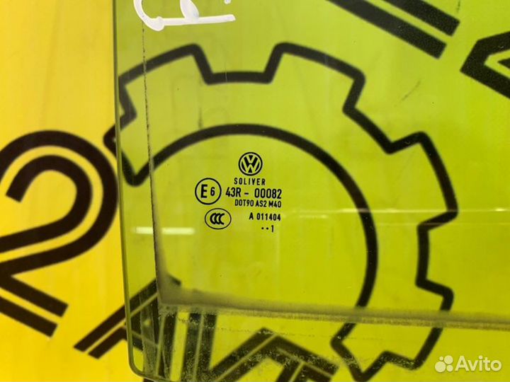 Стекло заднее правое Volkswagen Passat 362