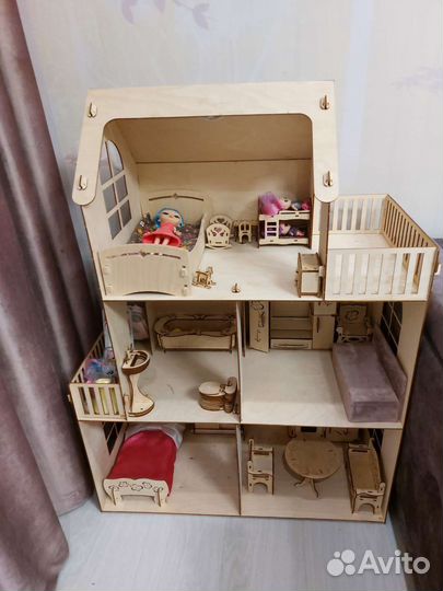 Домик кукольный