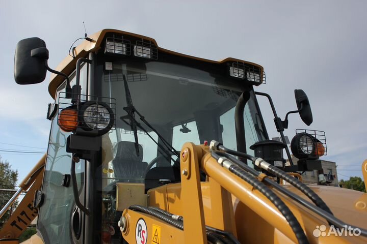 Экскаватор-погрузчик Redstar T17.5/24, 2023