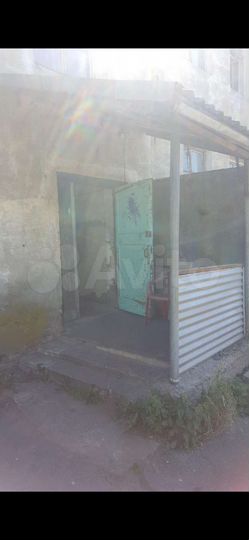 Комната 27 м² в 2-к., 1/2 эт.