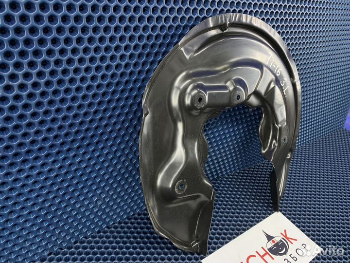 Пыльник тормозного диска задний левый VW Tiguan