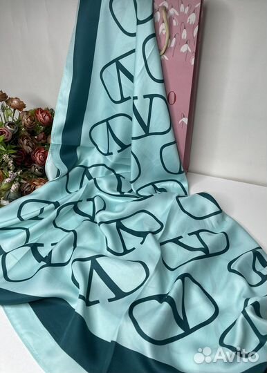 Шелковый платок Valentino бирюзовый