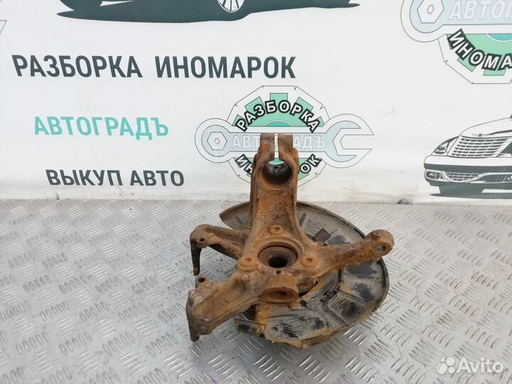 Кулак передний правый Vw Golf MK6 1.4 2011г