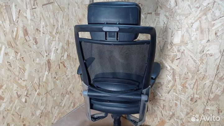 Элитное кресло нат.кожа Chairman Ergo 281 хром б/у