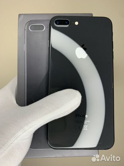 iPhone 8 Plus, 64 ГБ