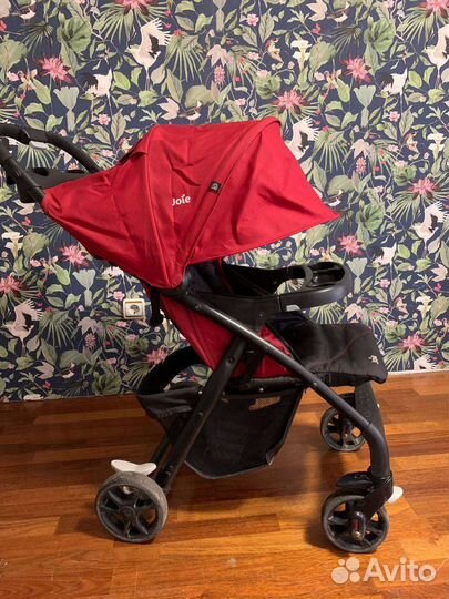 Прогулочная коляска joie muze красная