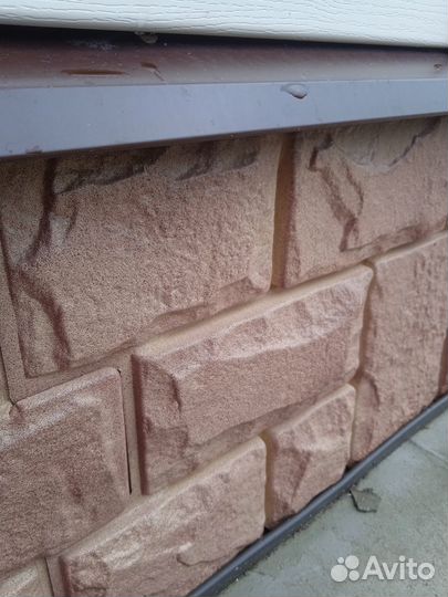 Продаётся (7 шт. ) фасадная панель цоколя