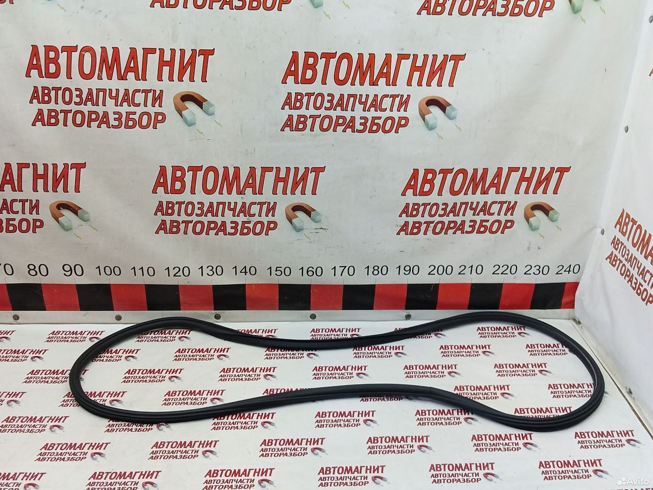 Уплотнитель двери передней левой Джили Монжаро