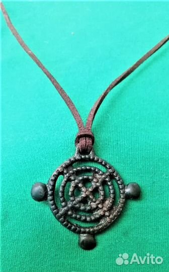 Амулет оберег, подвеска 11-13 век. без шну