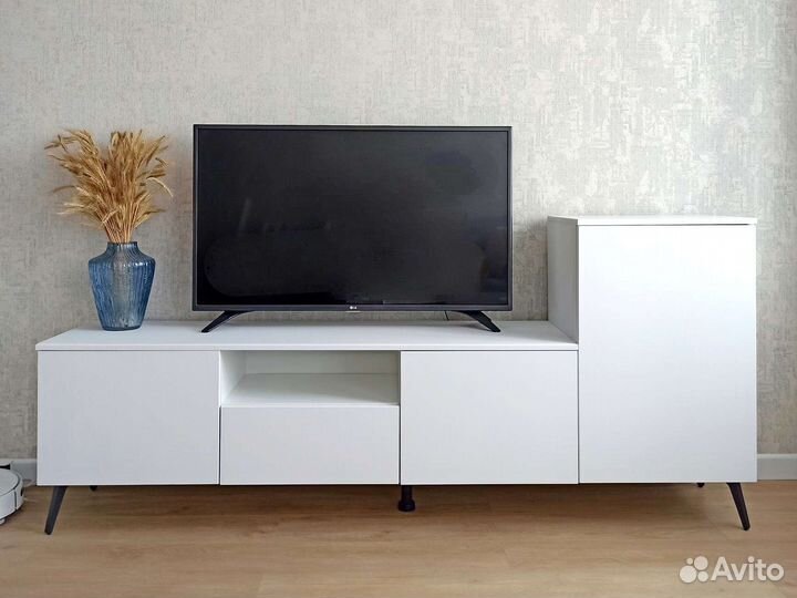 Тумба под TV, белая