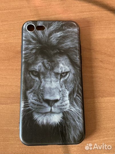 Чехол на iPhone 8